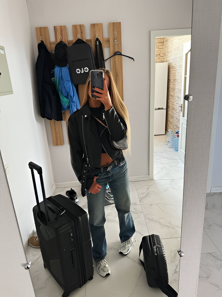 Агнесса привлекательная девушка из Красногвардейска цена от 4000 руб