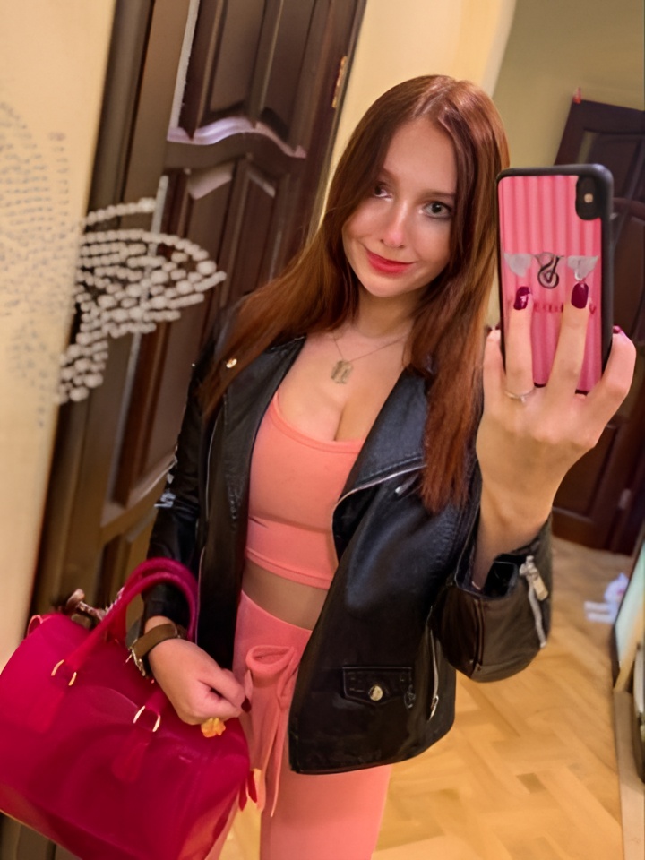 Индивидуалка Венера, доступна для личного знакомства от 2000 руб