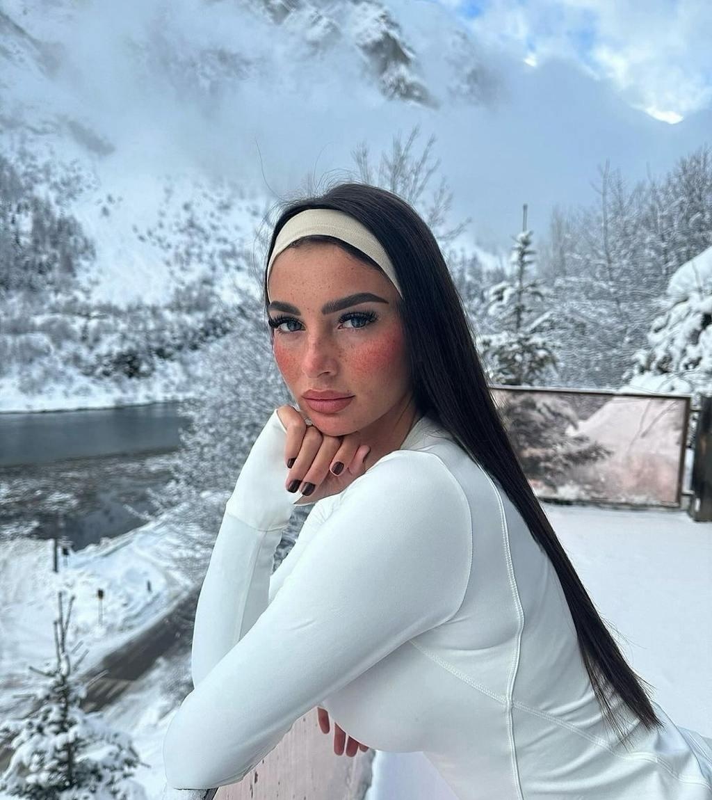 Миланка привлекальеная девушка из Красногвардейска цена от 7000 руб