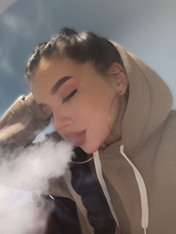 Анюта привлекательная девушка из Красногвардейска цена от 1500 руб