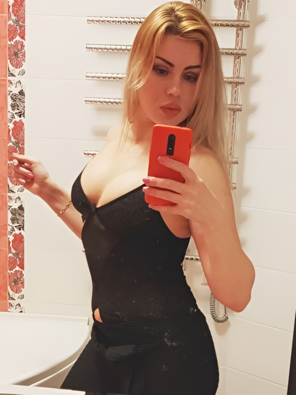 Каролина привлекательная девушка из Красногвардейска цена от 4000 руб