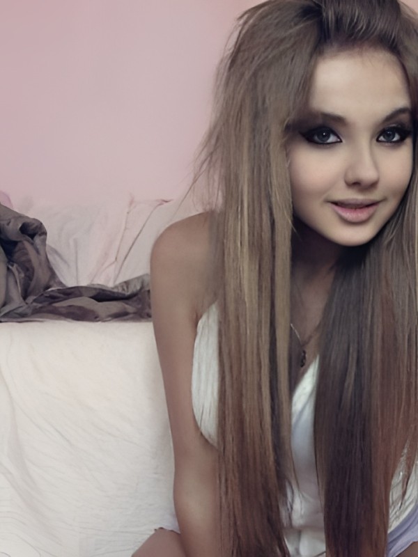 Юстина привлекательная девушка из Красногвардейска цена от 4000 руб