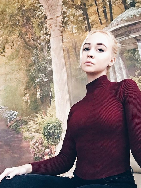 Света привлекательная девушка из Красногвардейска цена от 3500 руб